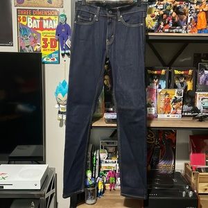 Levi’s 510 28/32 dark wash